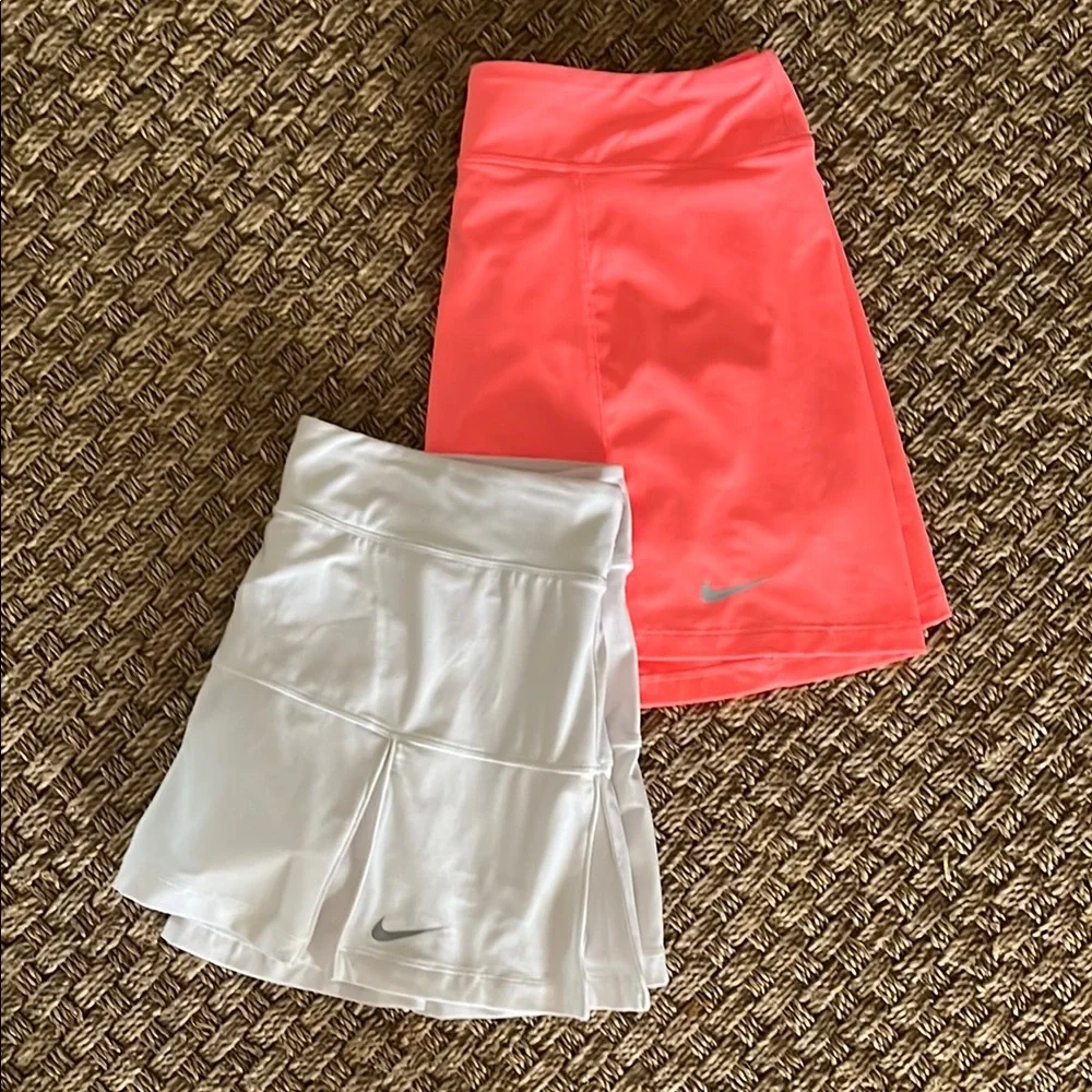 Nike Women's Bright Coral and White Skorts - Picture 10 of 10